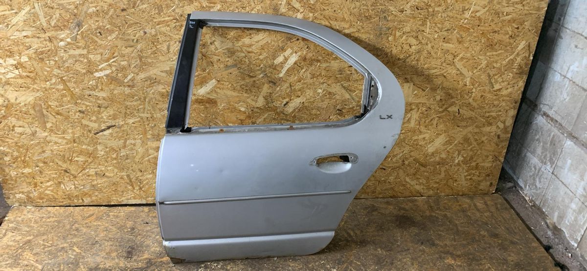 Дверь задняя левая к Chrysler Stratus 1998
