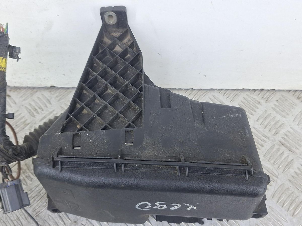 Блок реле к Volvo XC90 2004