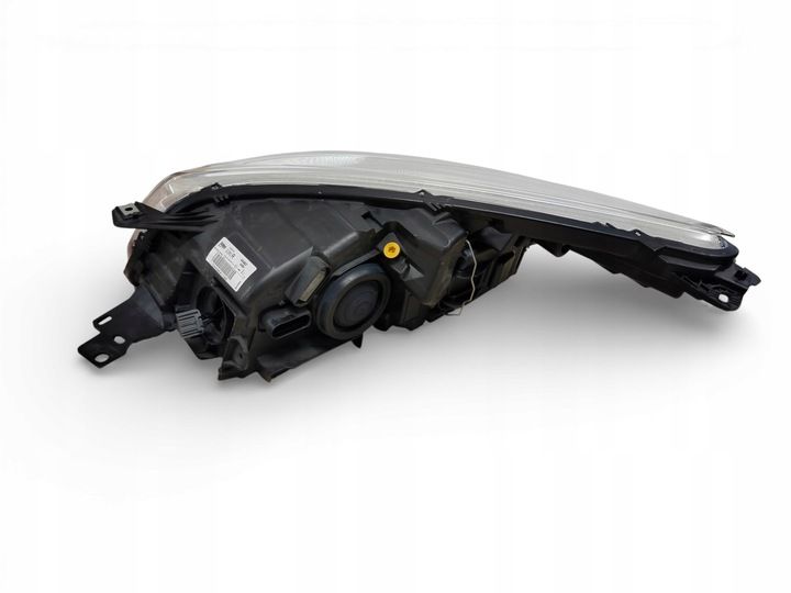 Фара правая к Ford Kuga 2013