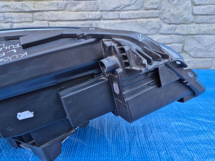 Фара левая к Ford Kuga 2019