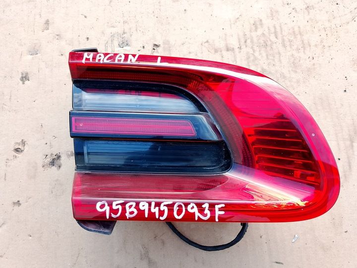 Фонарь задний левый к Porsche Macan 2013