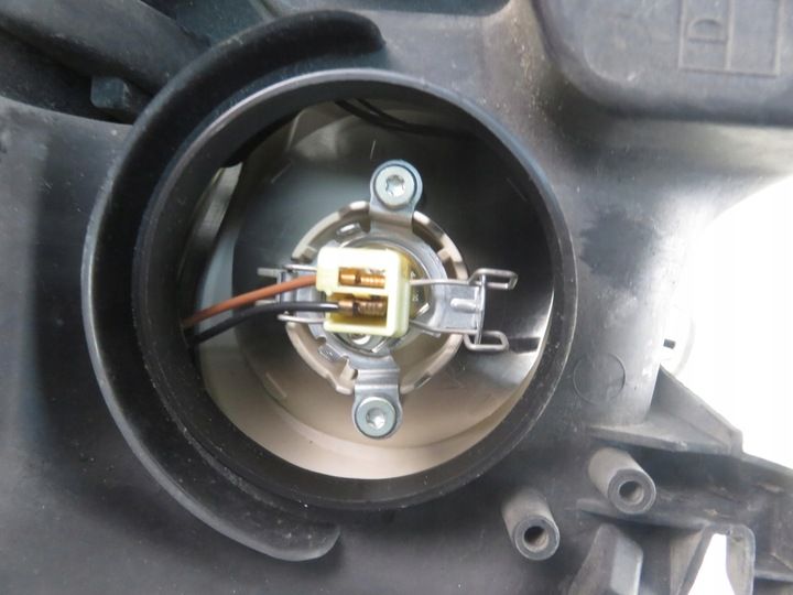 Фара левая к Ford S-MAX 2006