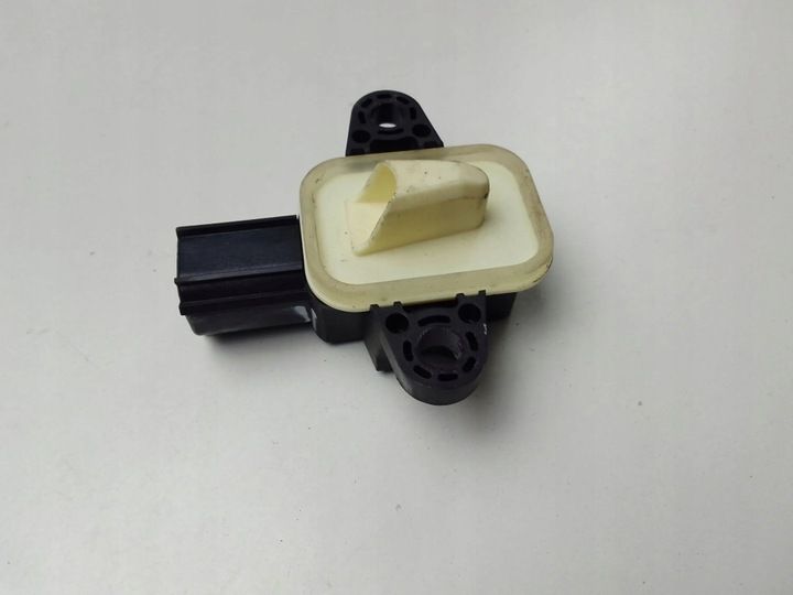 Датчик удара к Ford Kuga 2013