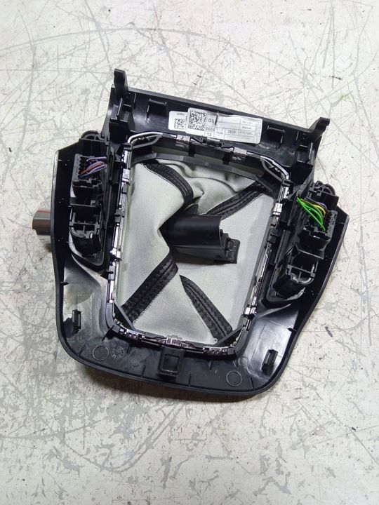 Кулиса к Ford Kuga 2019