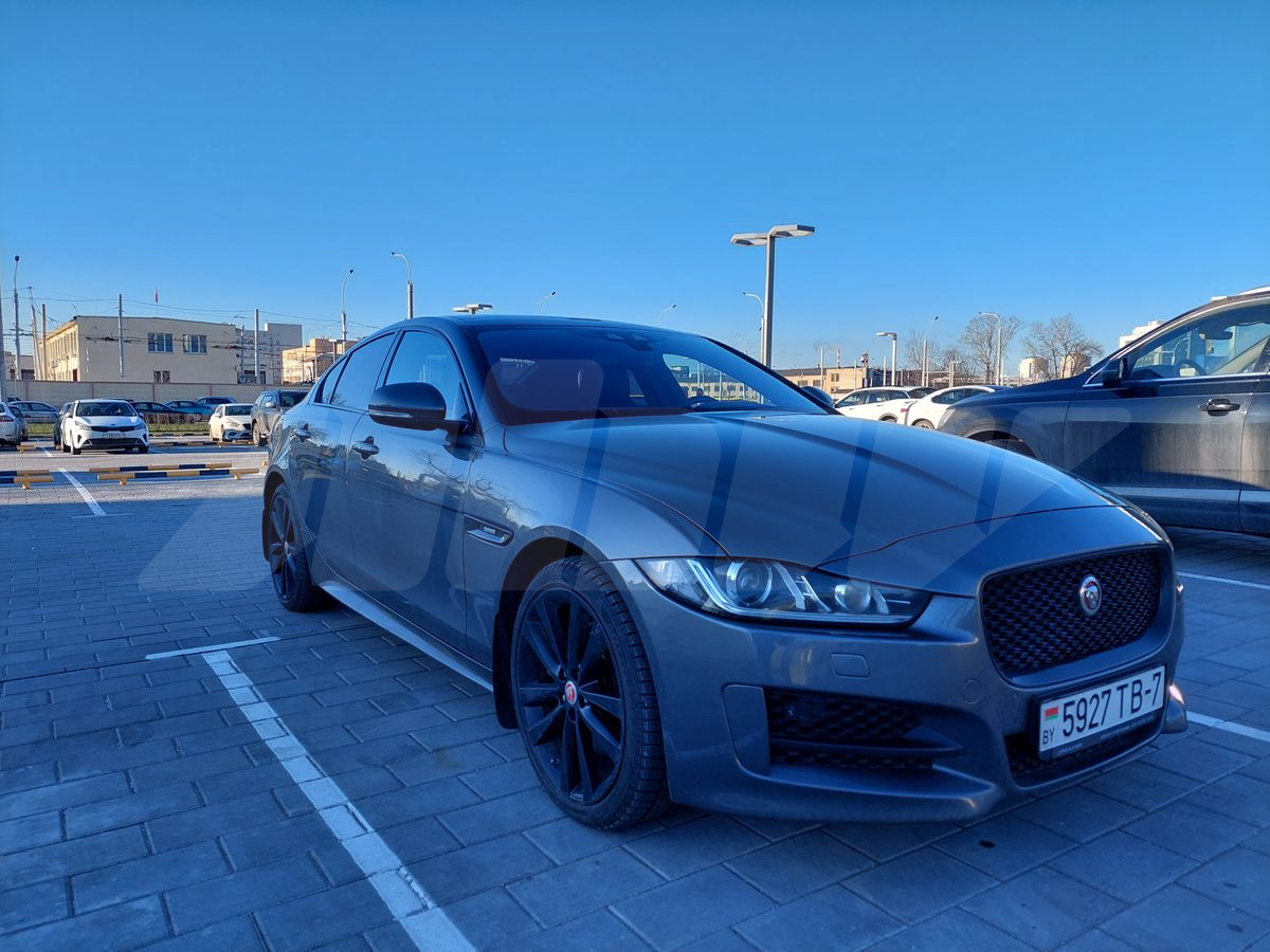 Jaguar XE I, 2017