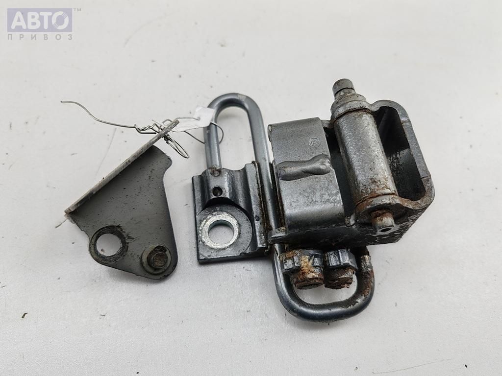 Петли к Volkswagen Passat 2007