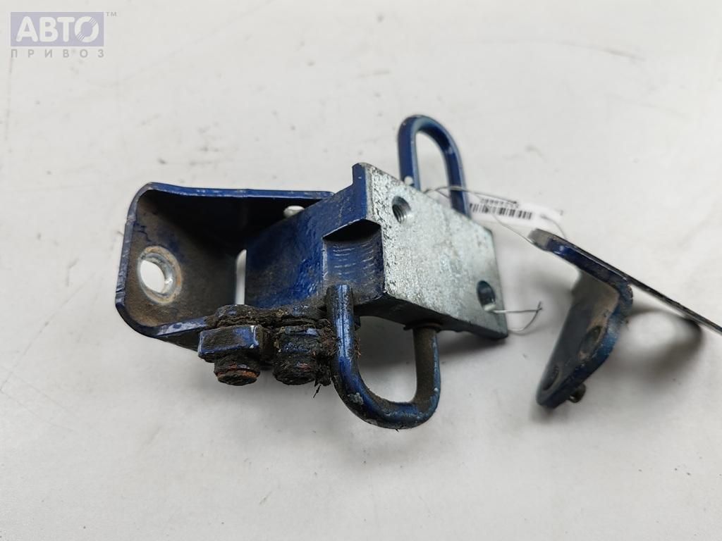 Петли к Volkswagen Passat 2006