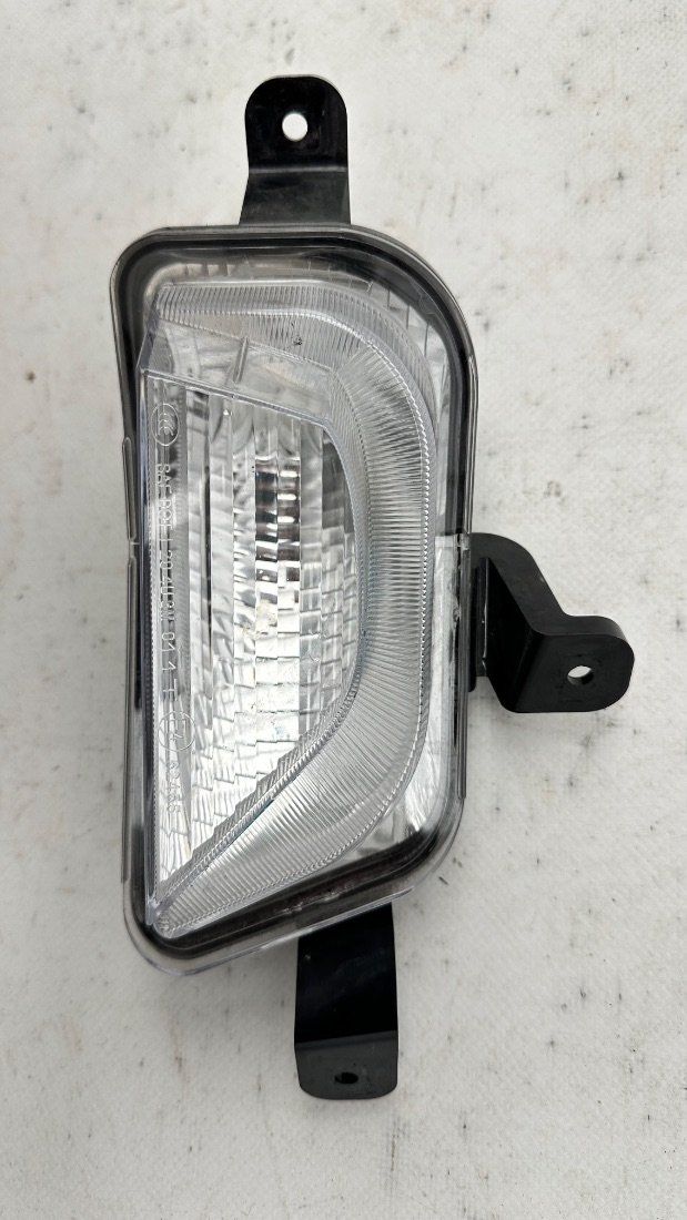 Поворотник правый к Buick Encore GX 2022