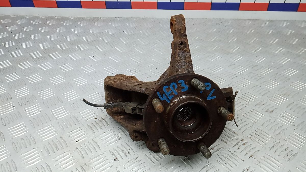Кулак поворотный левый к Ford C-MAX 2006