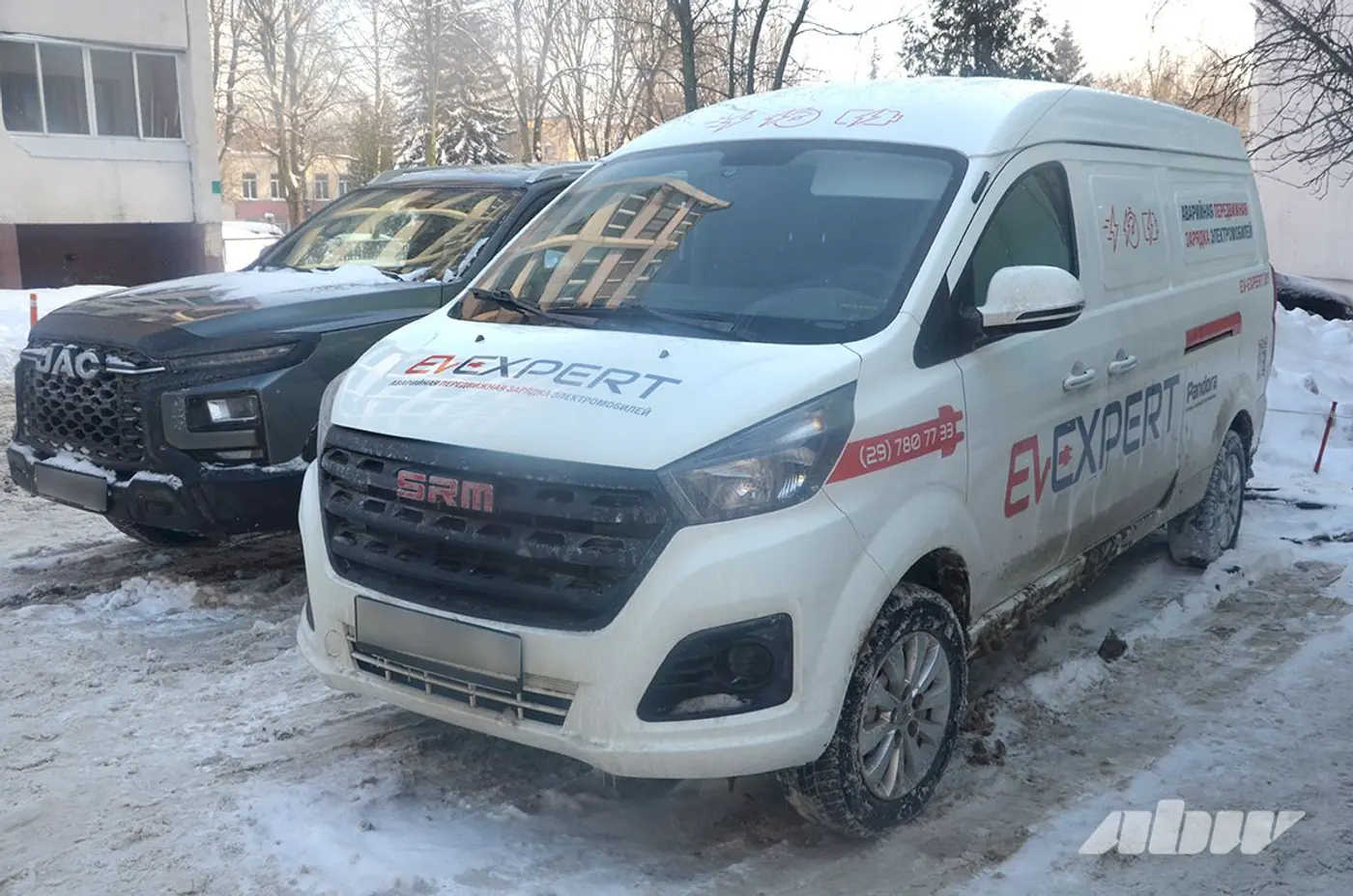 Когда автомобиль не заводится в мороз или сломался: обзор выездной помощи водителю
