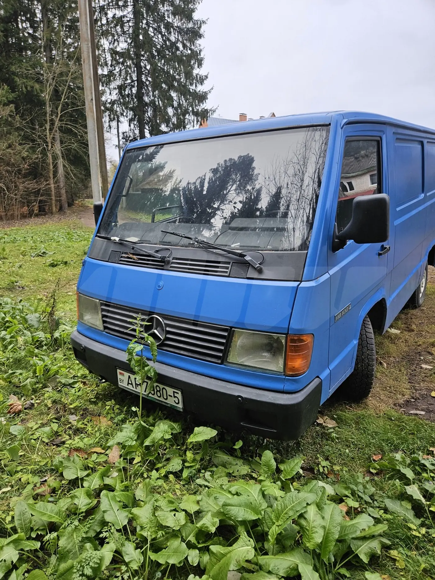 Mercedes-Benz MB 100 1996