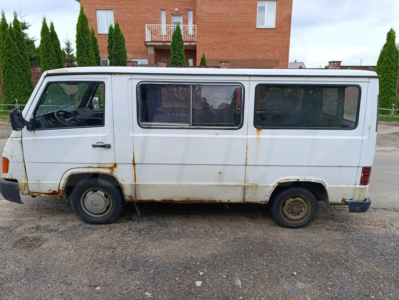 Mercedes-Benz MB 100 1994