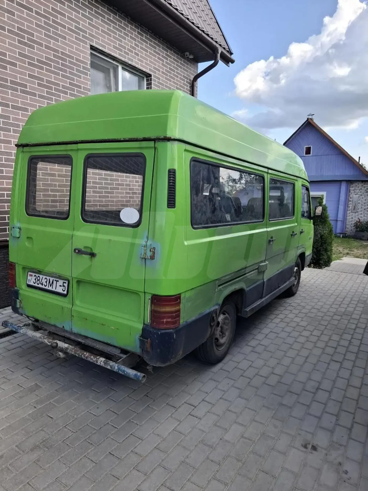 Mercedes-Benz MB 100 1993