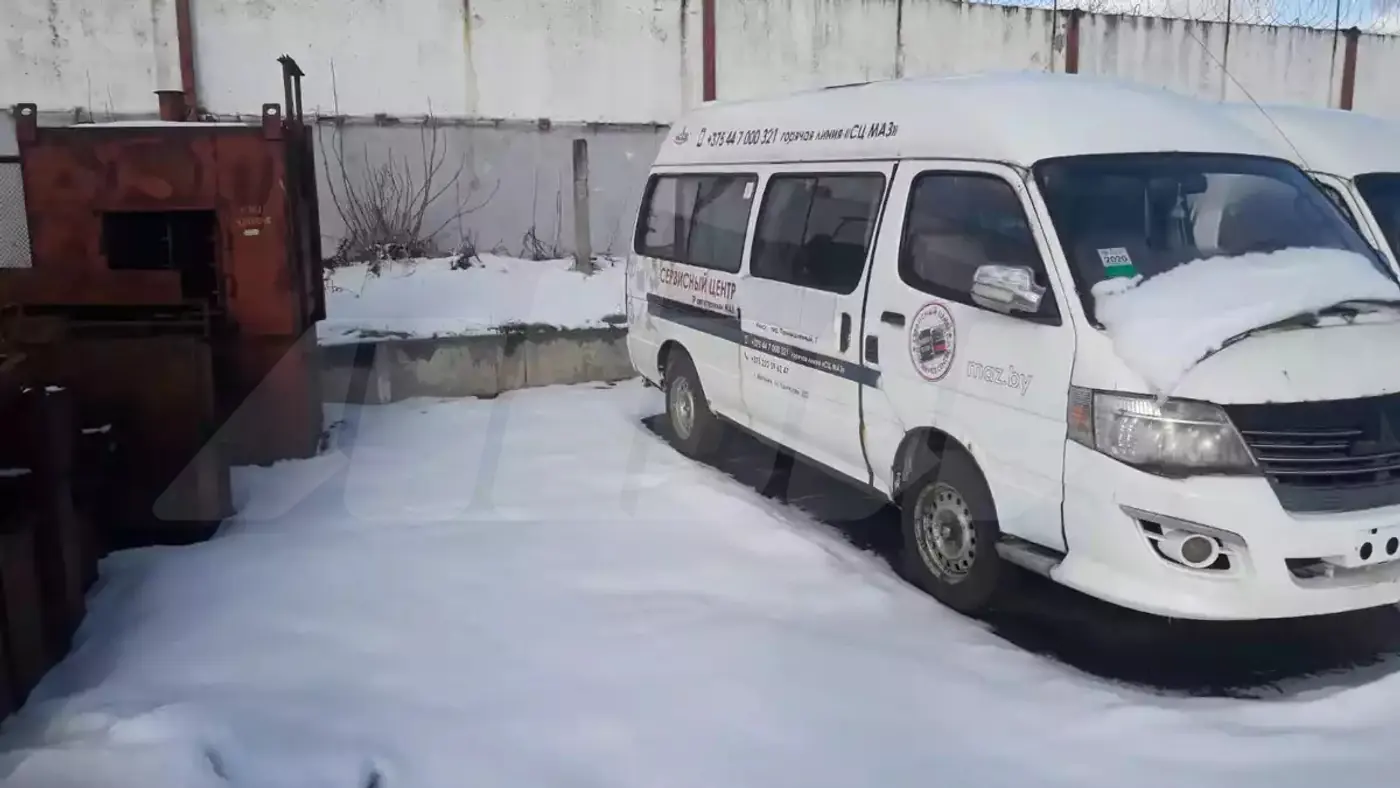 МАЗ 281 2011