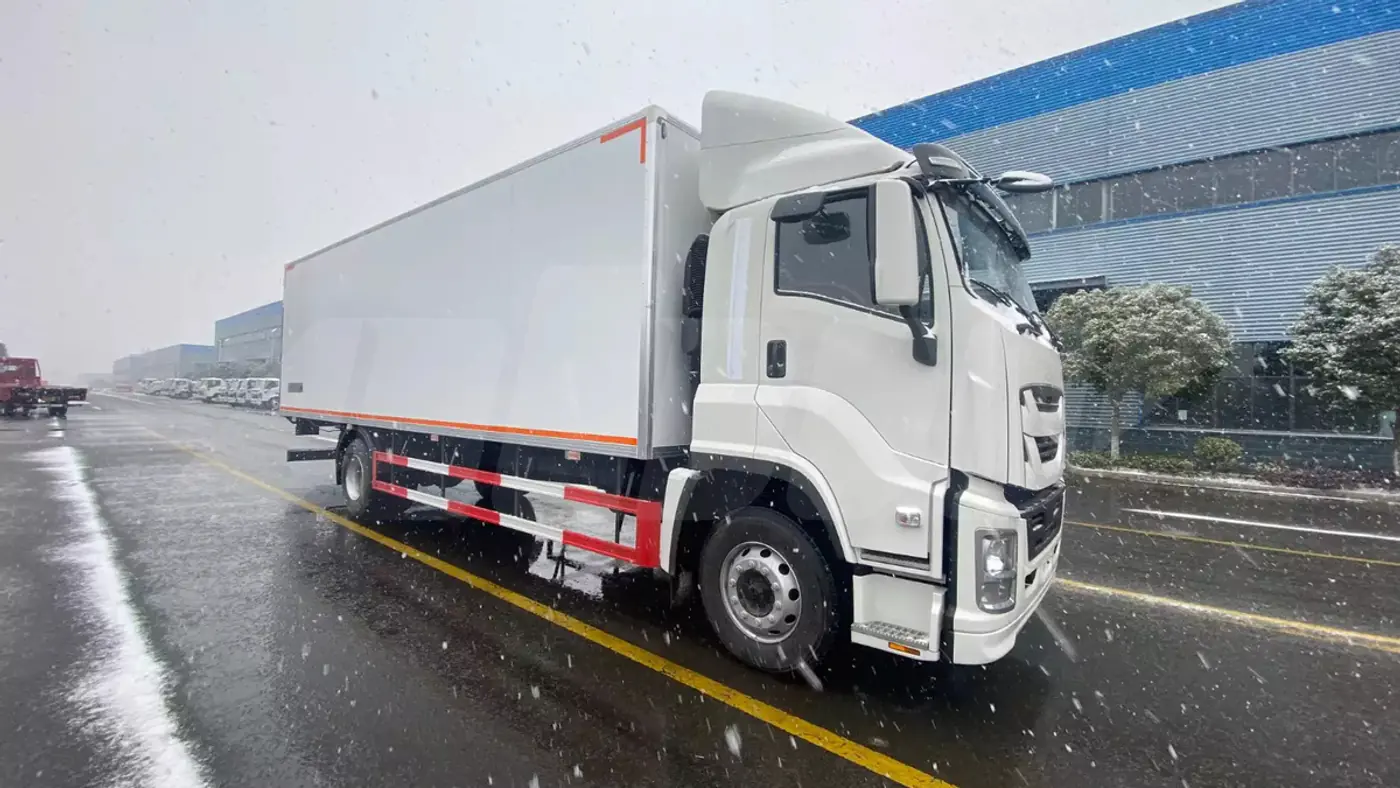 Isuzu Forward (F-Series) 2024