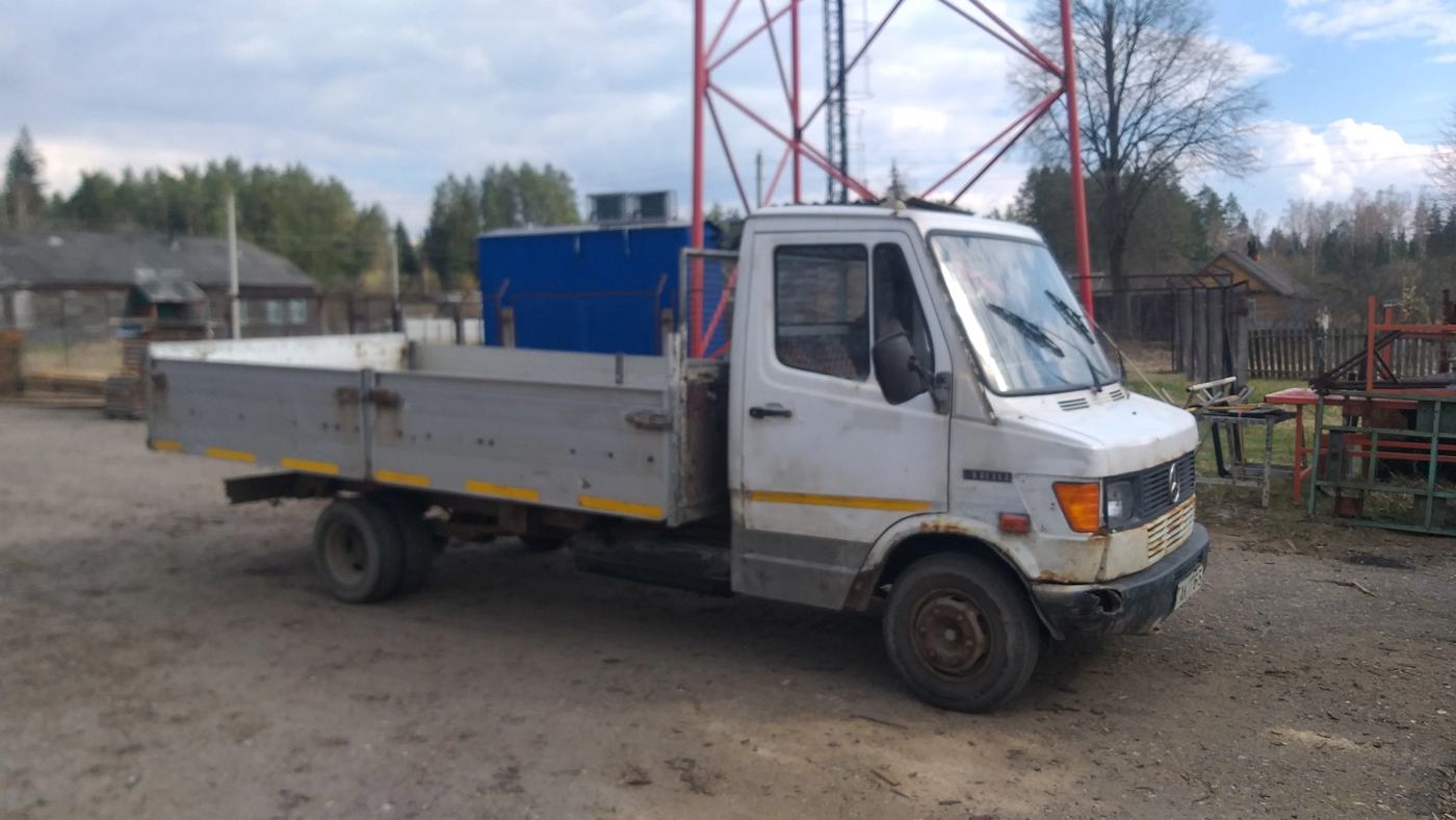 Mercedes-Benz 410D 1996