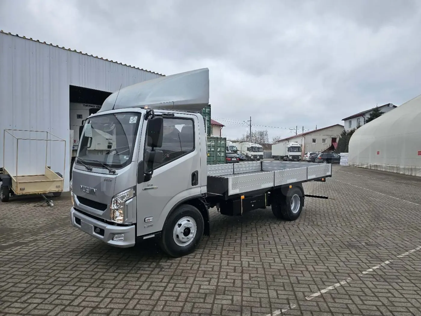 Yuejin C300 2025