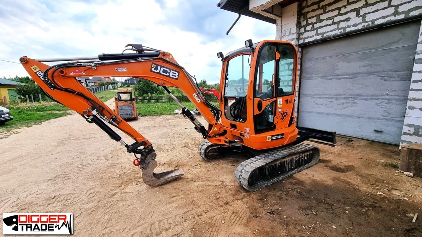 мини-экскаватор JCB Гусеничные 2012