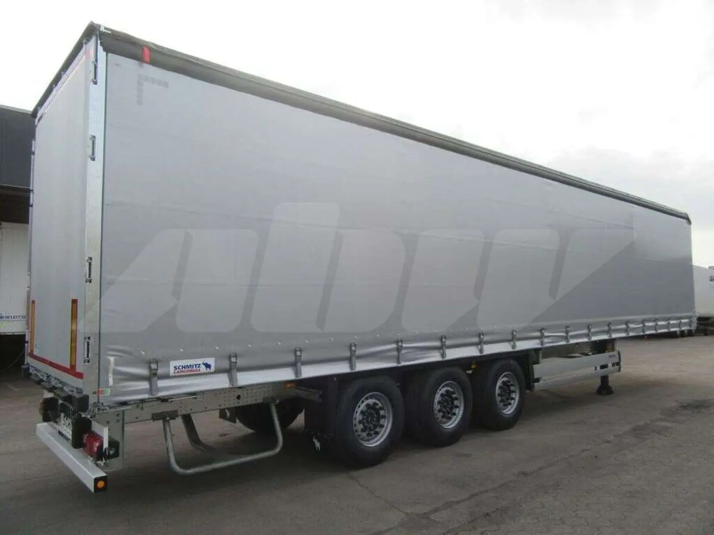 Schmitz Cargobull SCB 2024