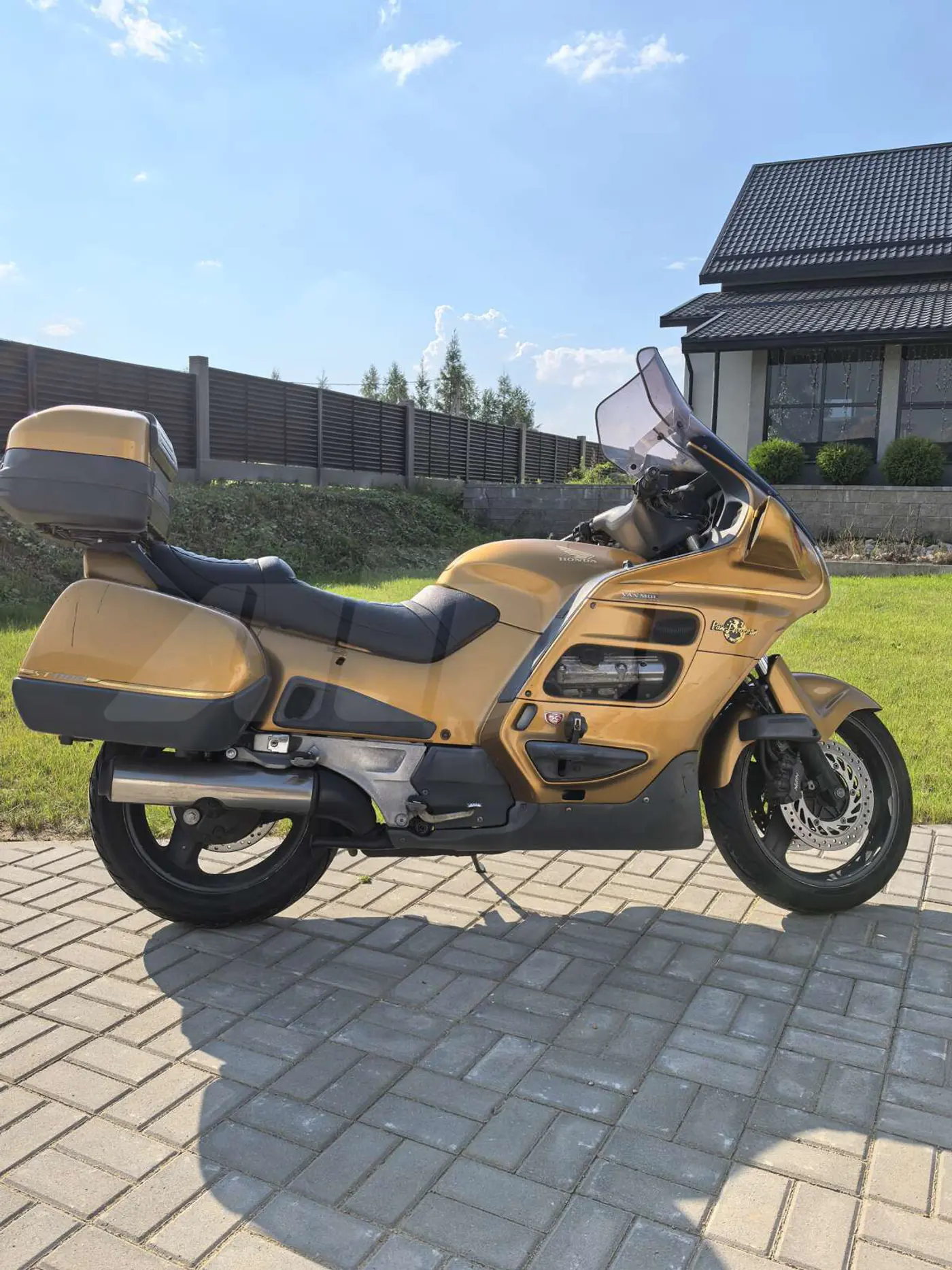 Honda ST 1100, 1999