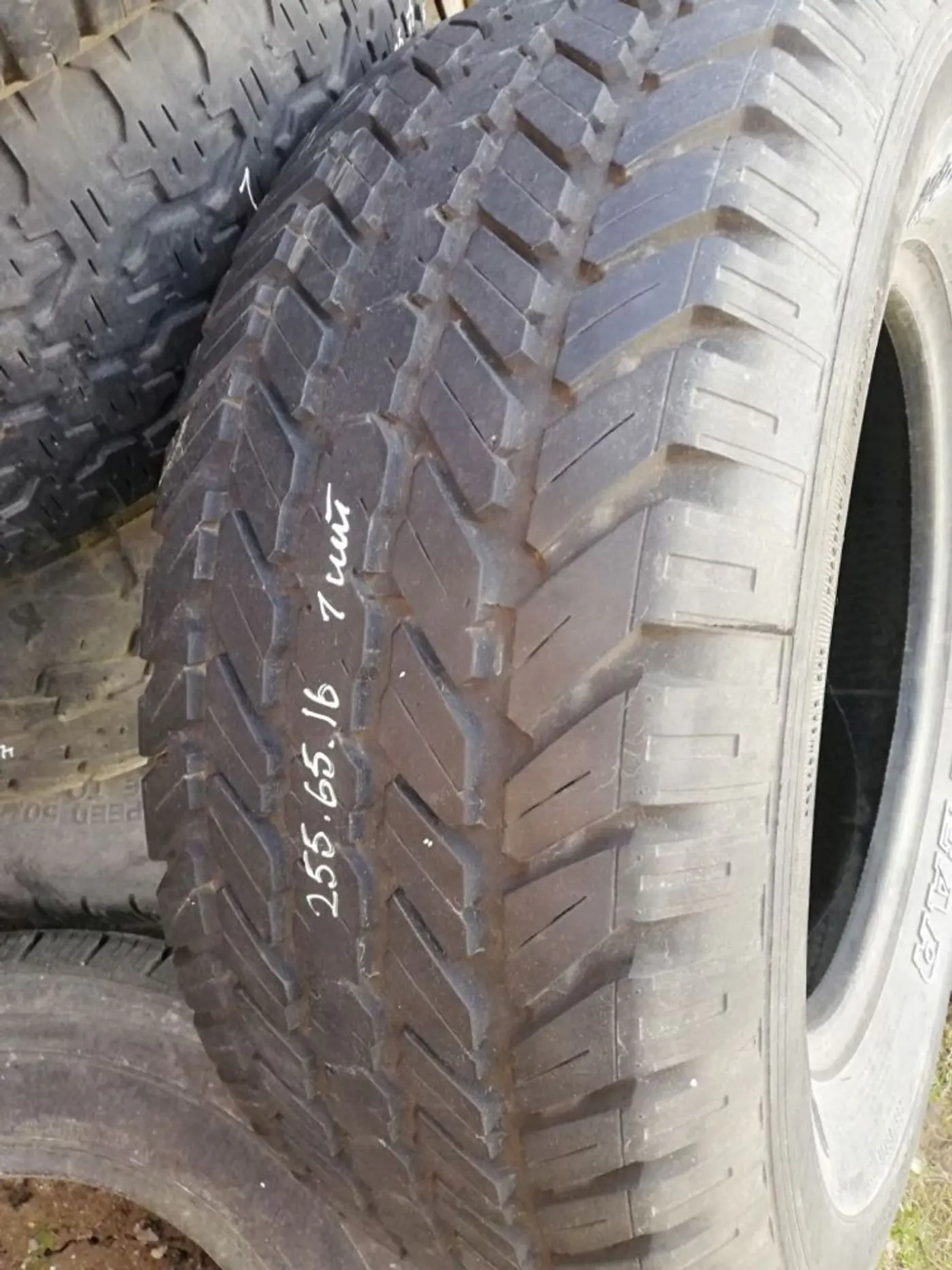 R16 255 65 Goodyear