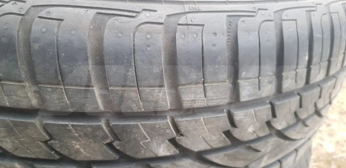 R19 255 45 Continental