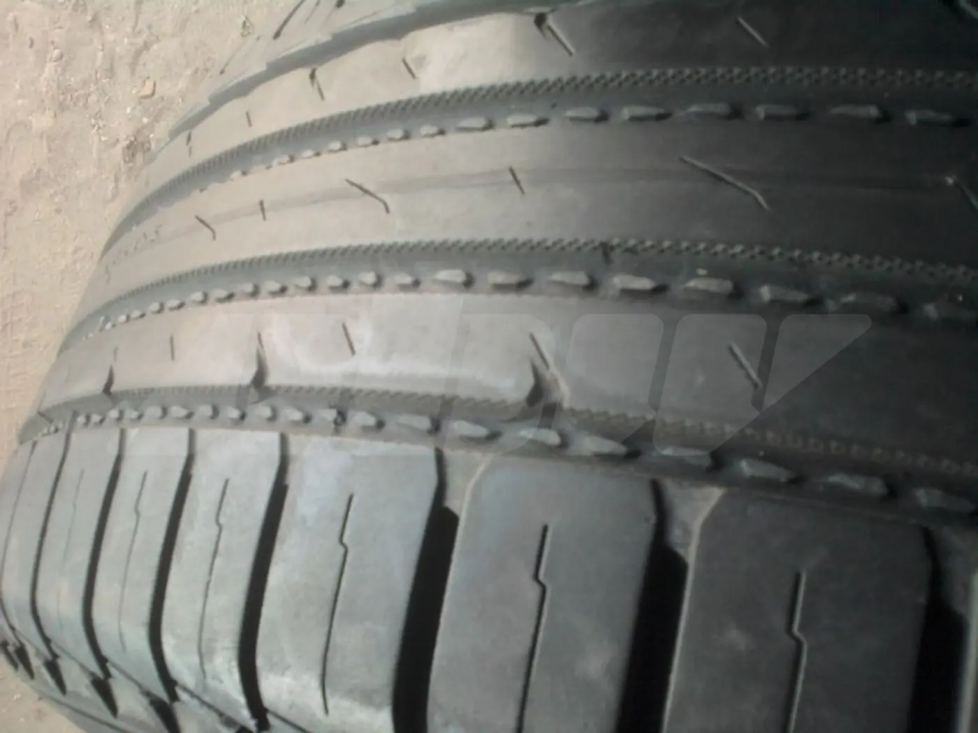 R17 245 65 Nokian