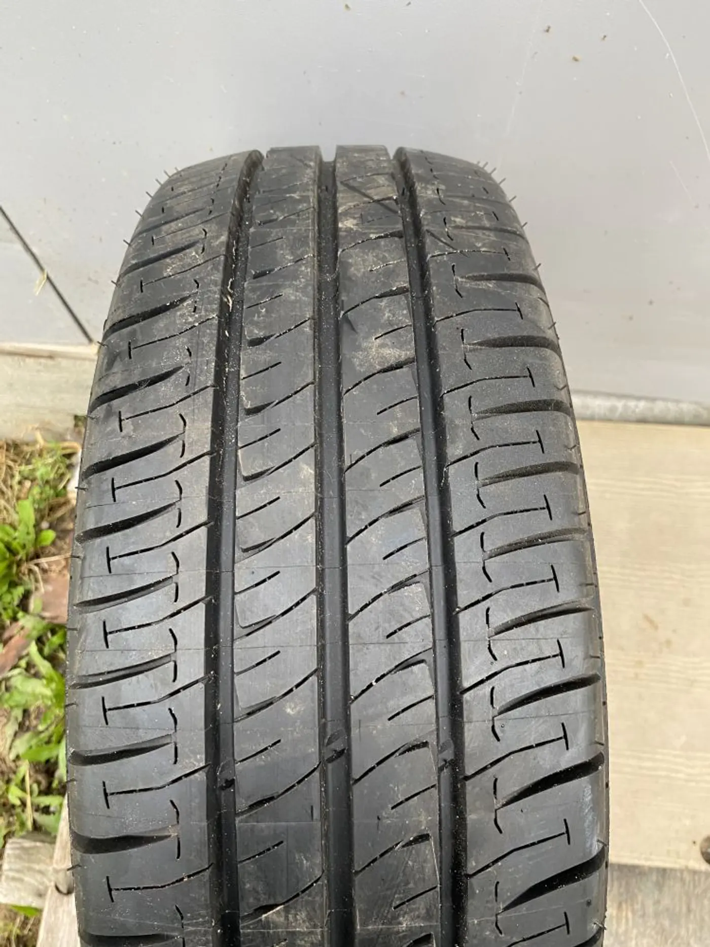 R16 235 65 Michelin