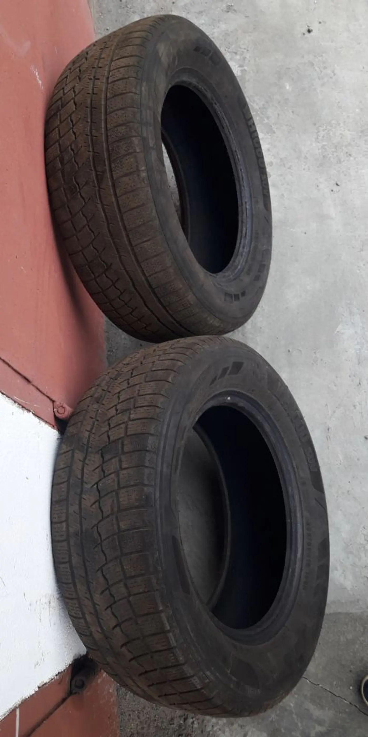 R16 235 60 Zeetex