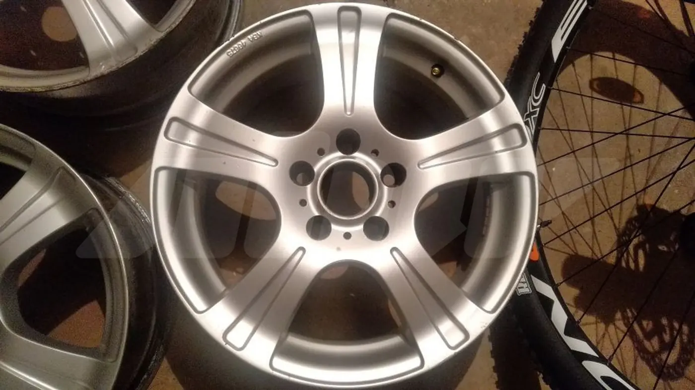 7xR16 A6 112   к Audi