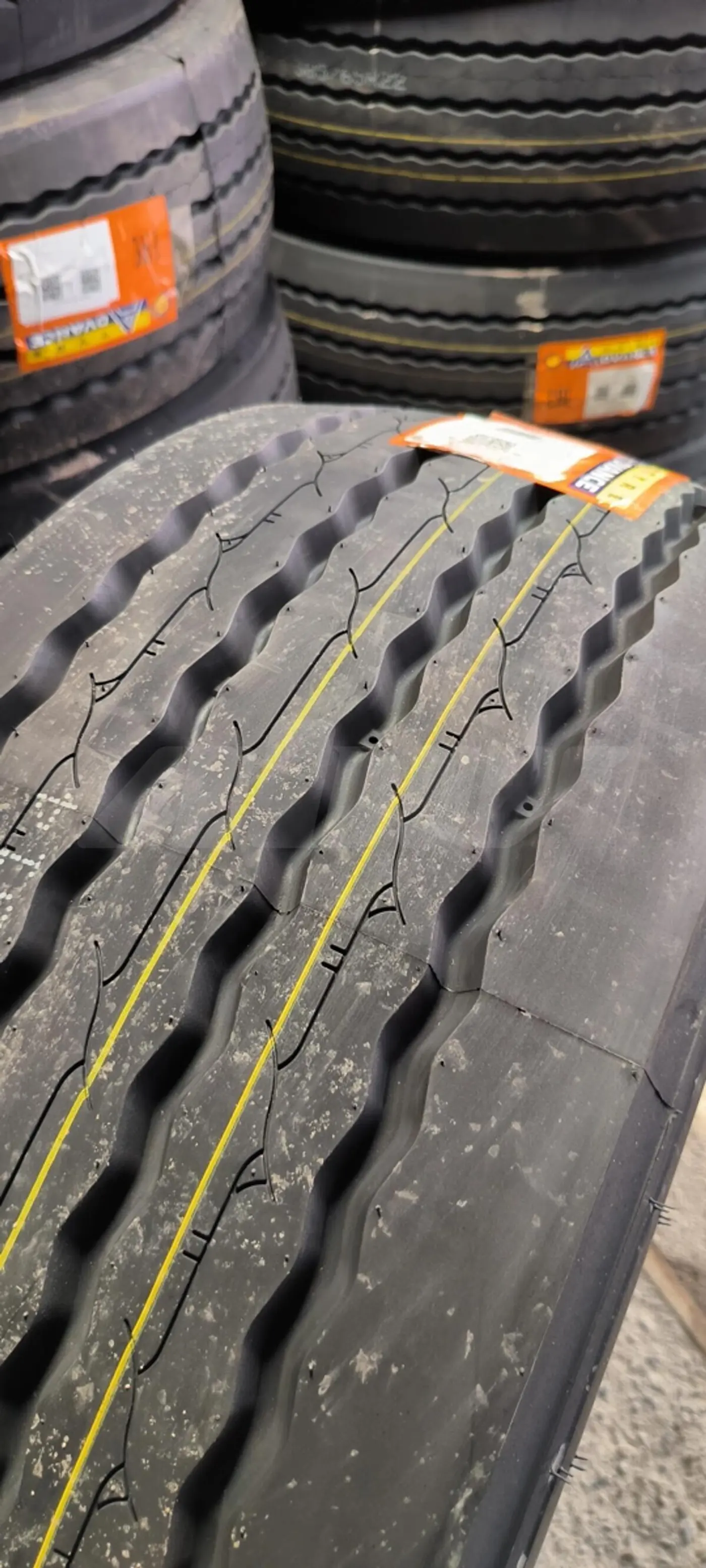 R22.5 385 65 Advance GR-T2