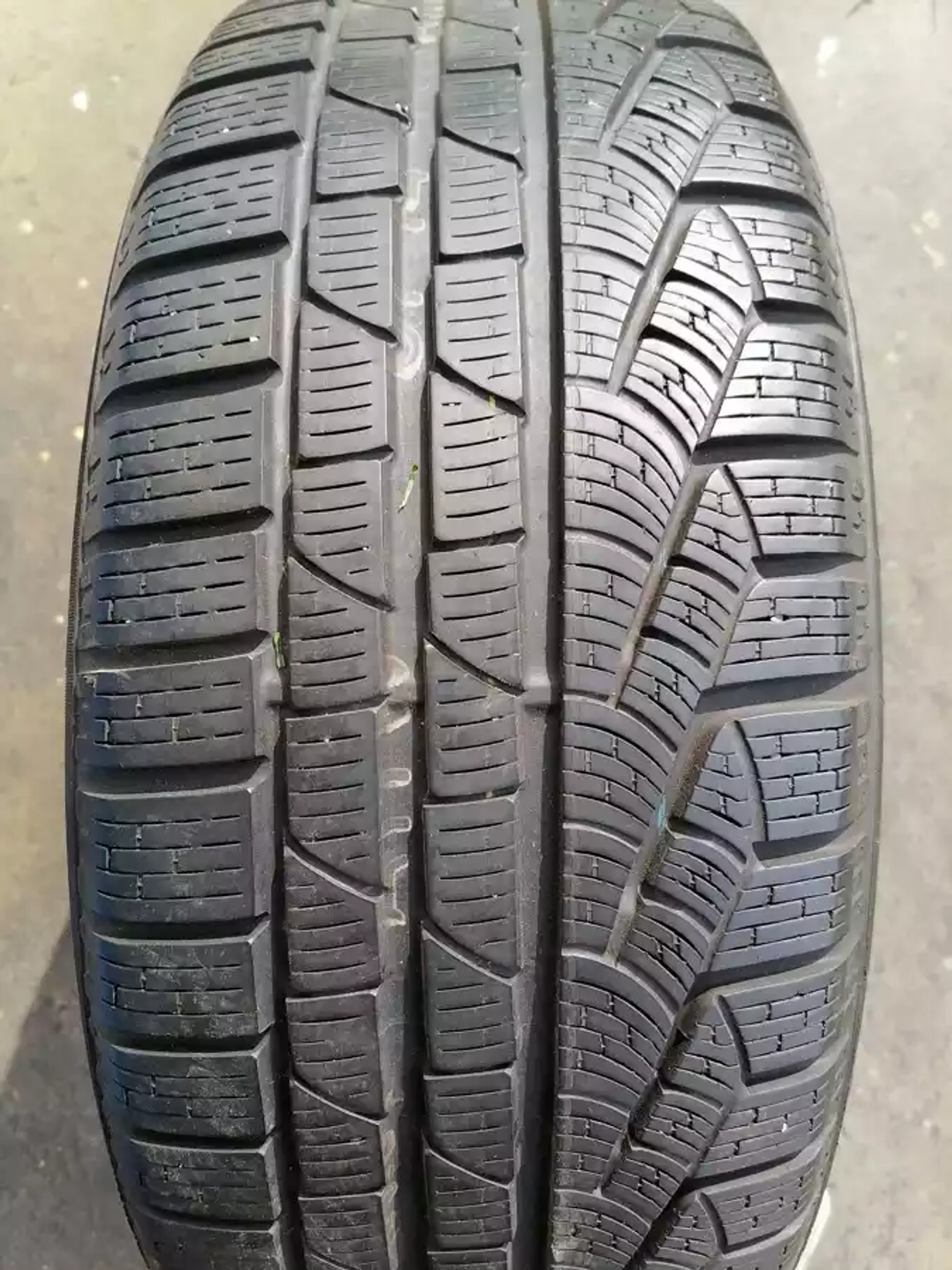 R16 225 60 Pirelli Sottozero Winter 210 Serie II