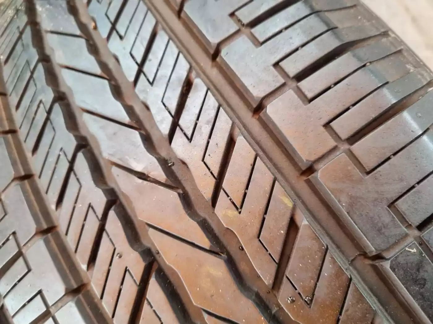R17 235 60 Hankook Hankook