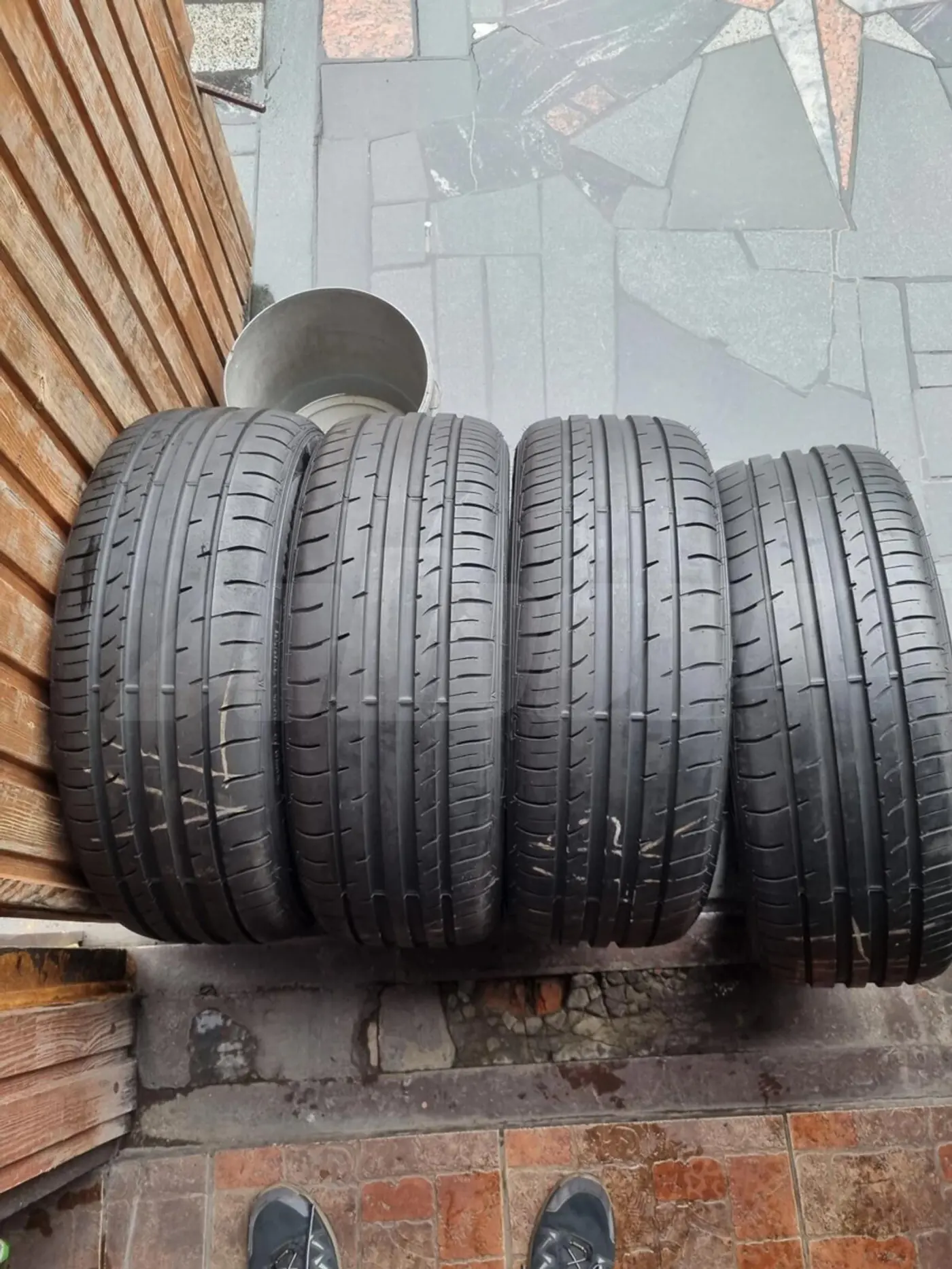 R18 215 50 Falken Azenis FK453CC