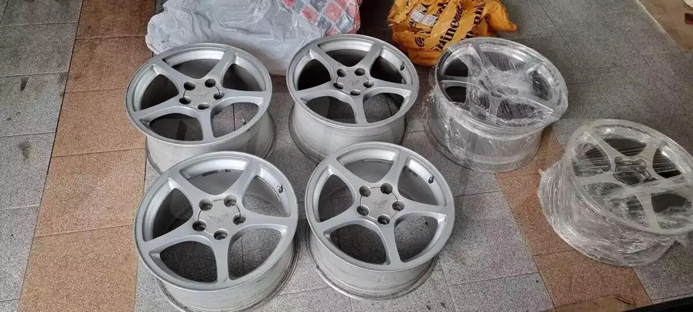 10.5xR18 5 120 ET58 DIA70.2 к Chevrolet Corvette