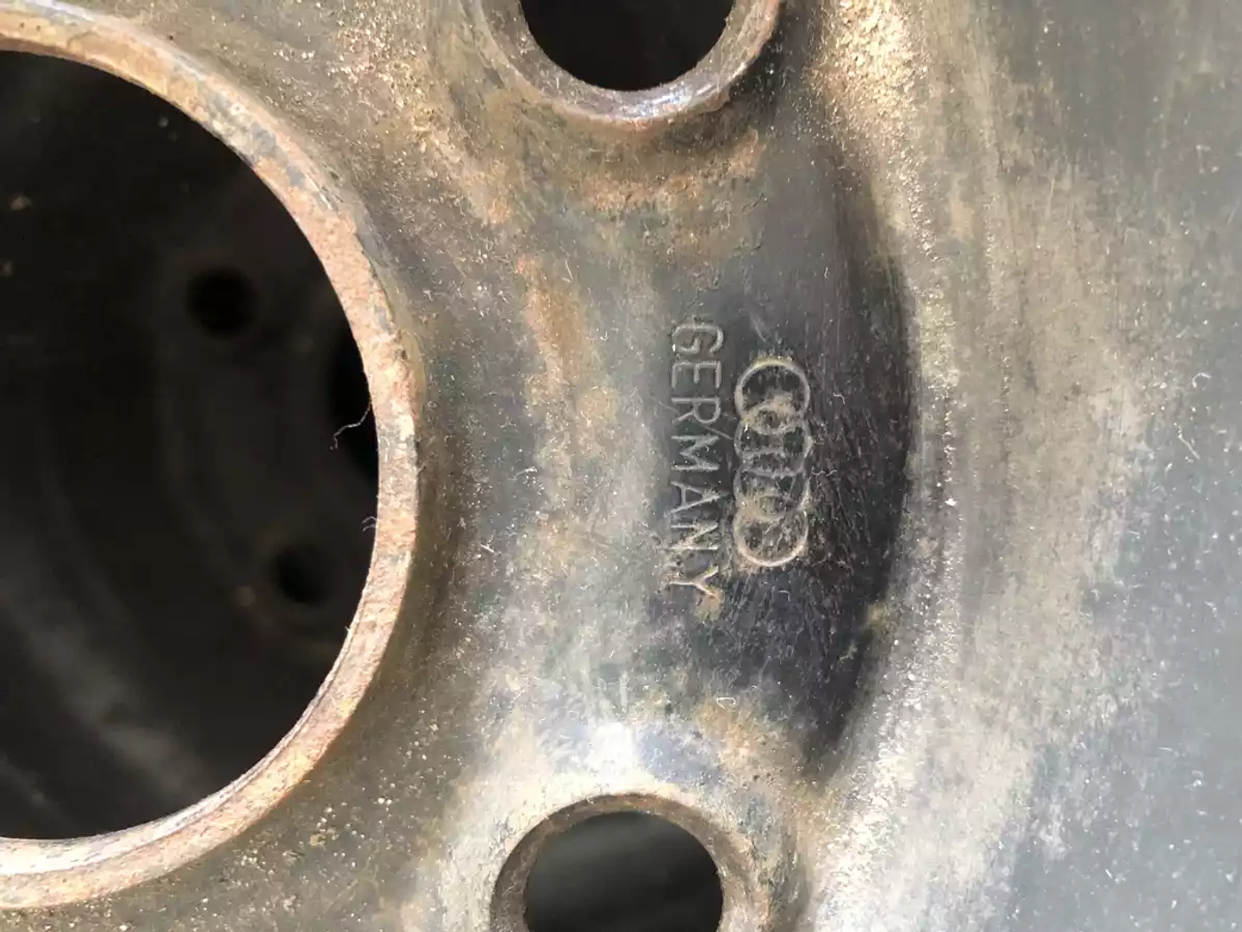 6xR15 5 112 ET45 DIA57.1 к Audi A6