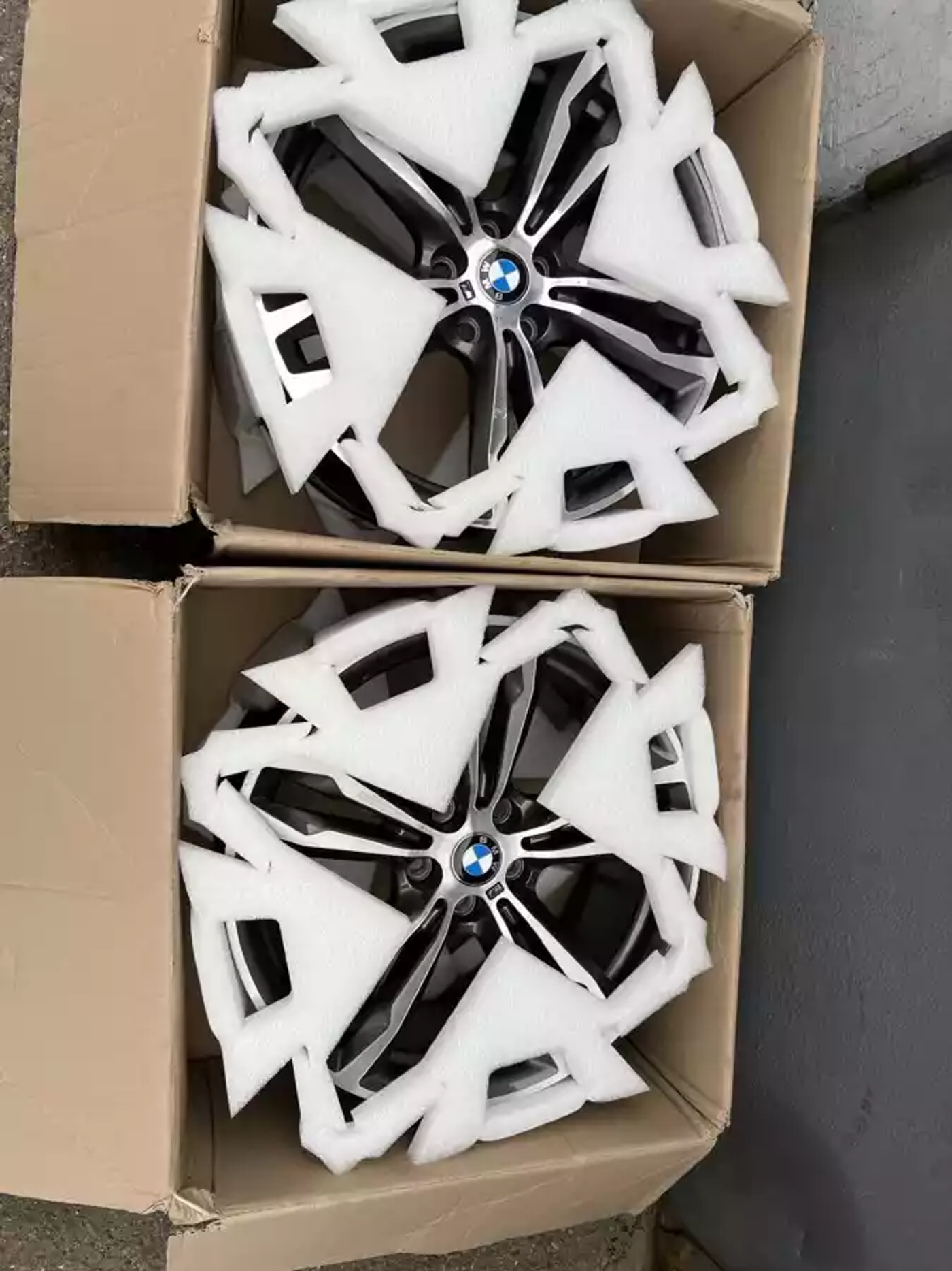 8xR19 BMW 112 ET-30  к BMW