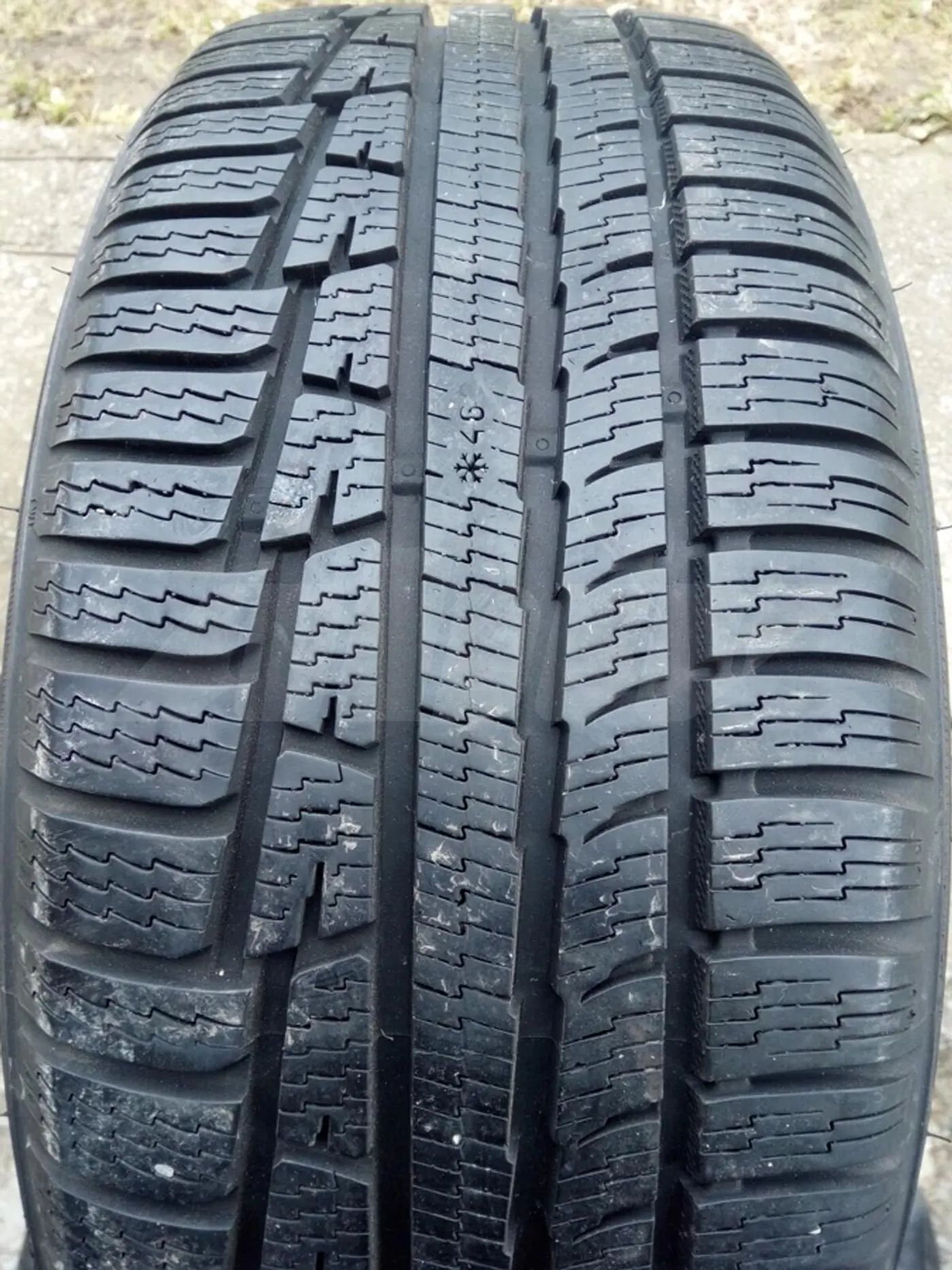 R17 225 50 Nokian WR A3