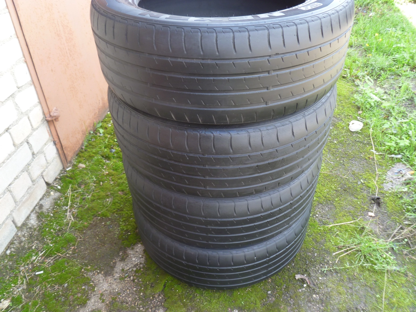 R19 255 55 Nexen Nfera RU1