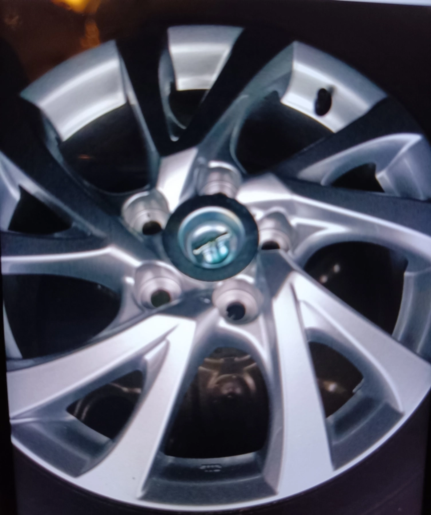R16  Toyota   к Toyota