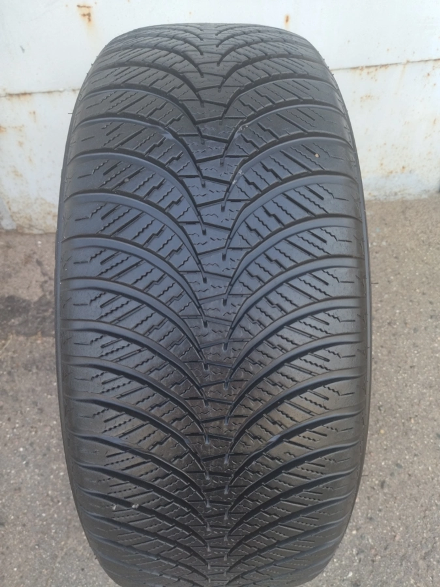 R17 225 55 Falken Euroall Season AS 210