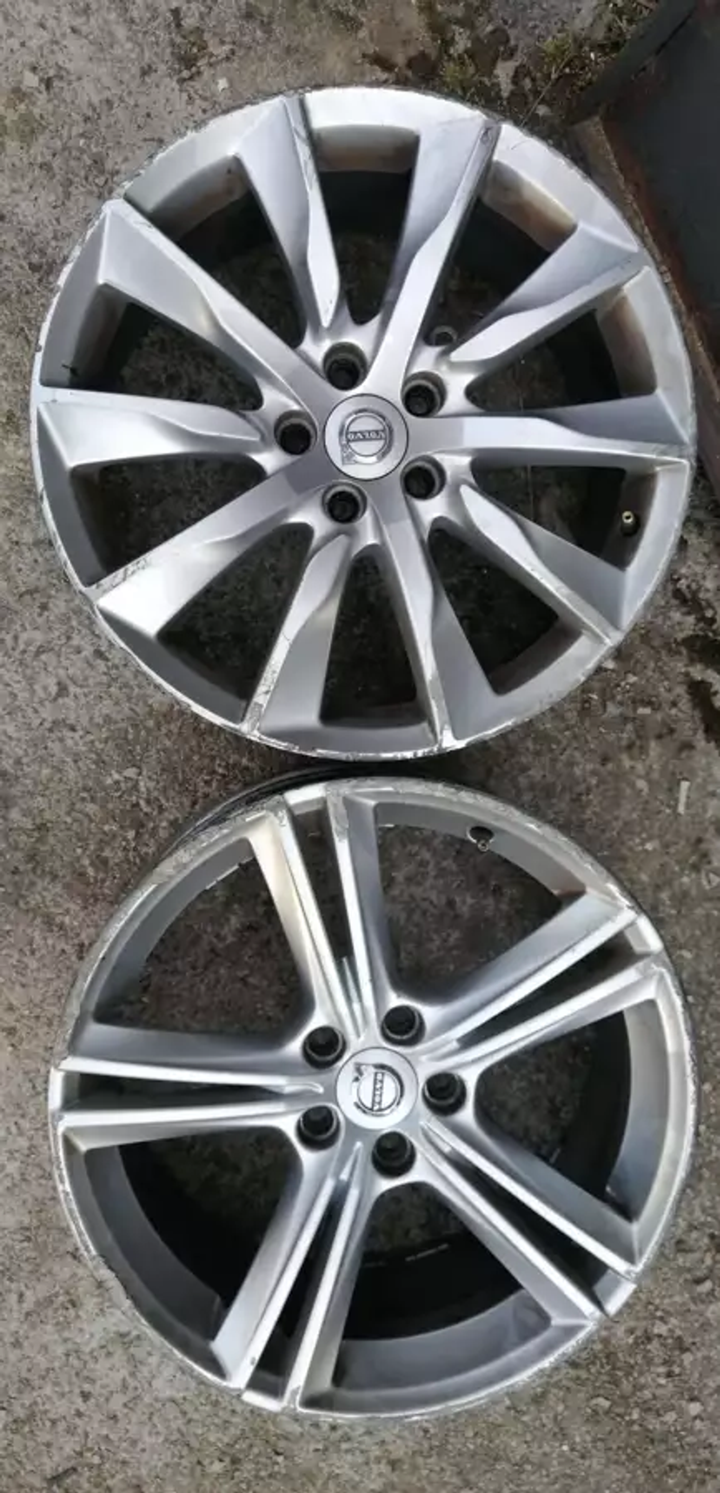 R18  5   к Volvo