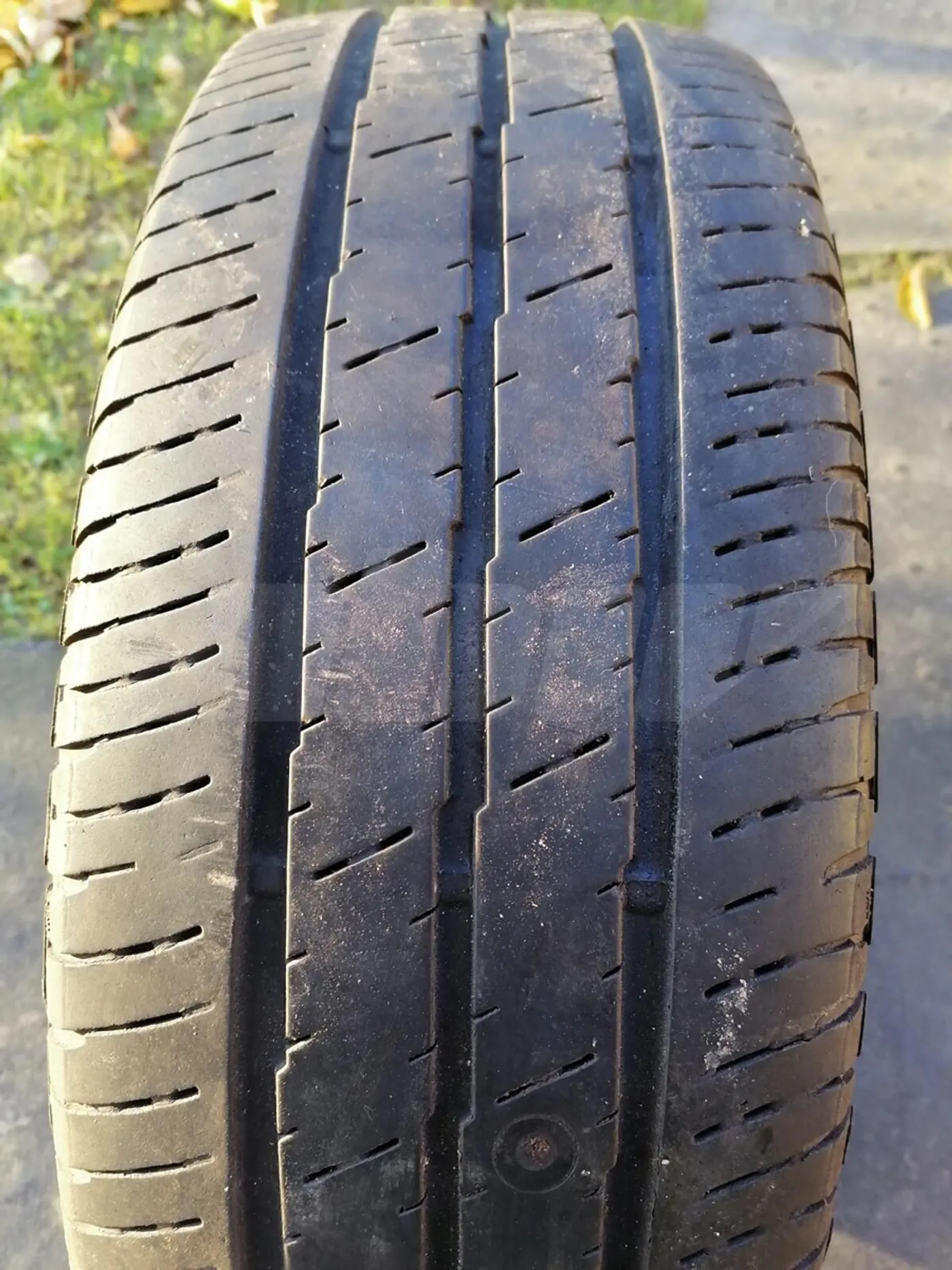 R16C 215 65 Continental Vanco 2