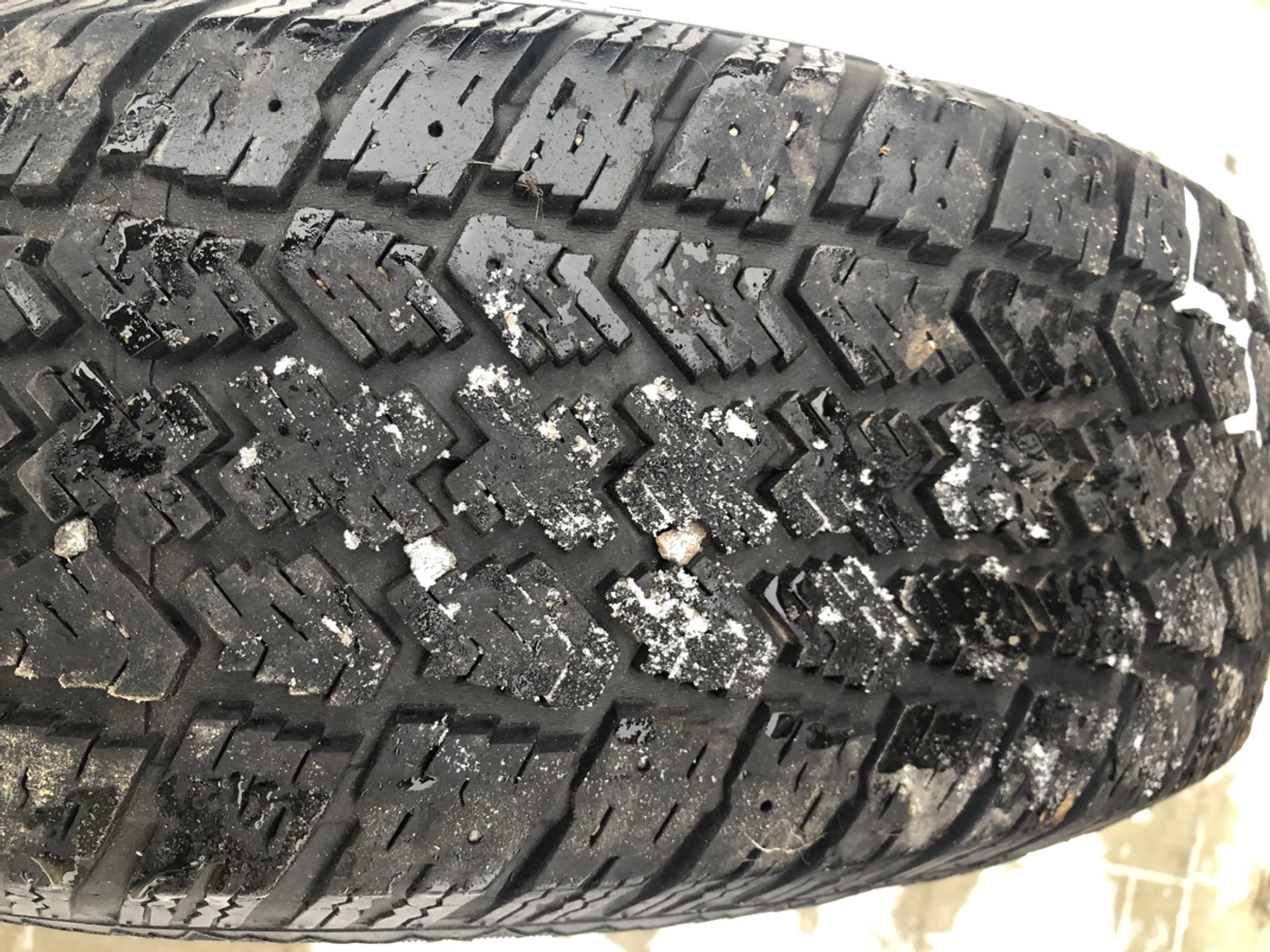 R15 205 70 Mastercraft Glacier-grip