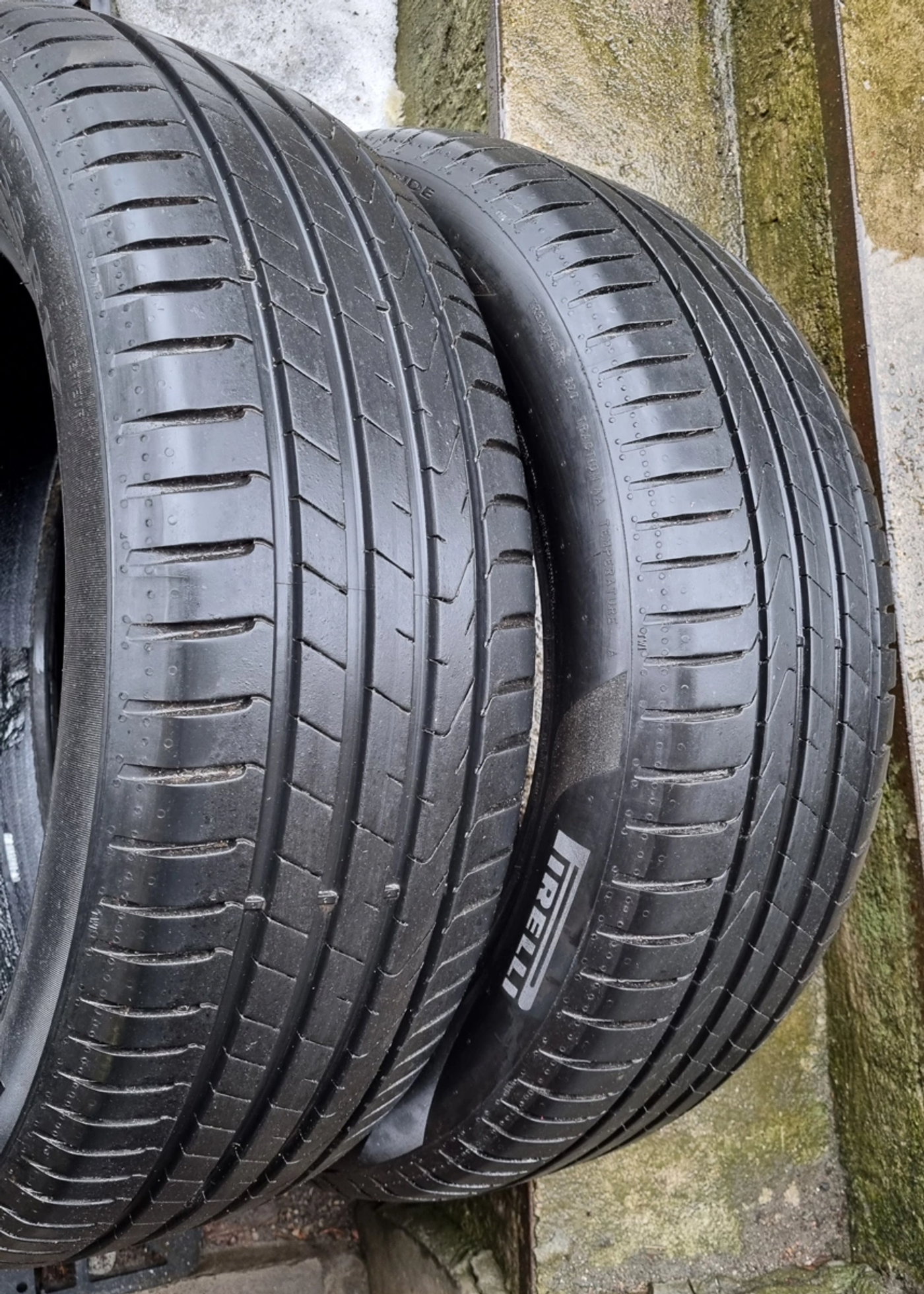R17 215 55 Pirelli Cinturato P7