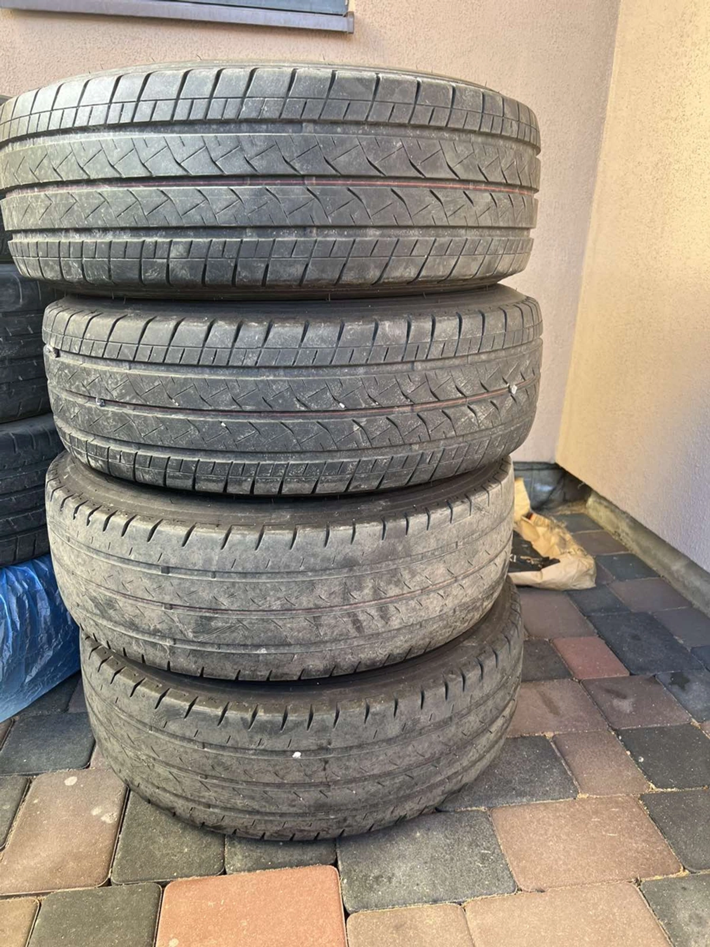 R16C 225 65 Bridgestone T