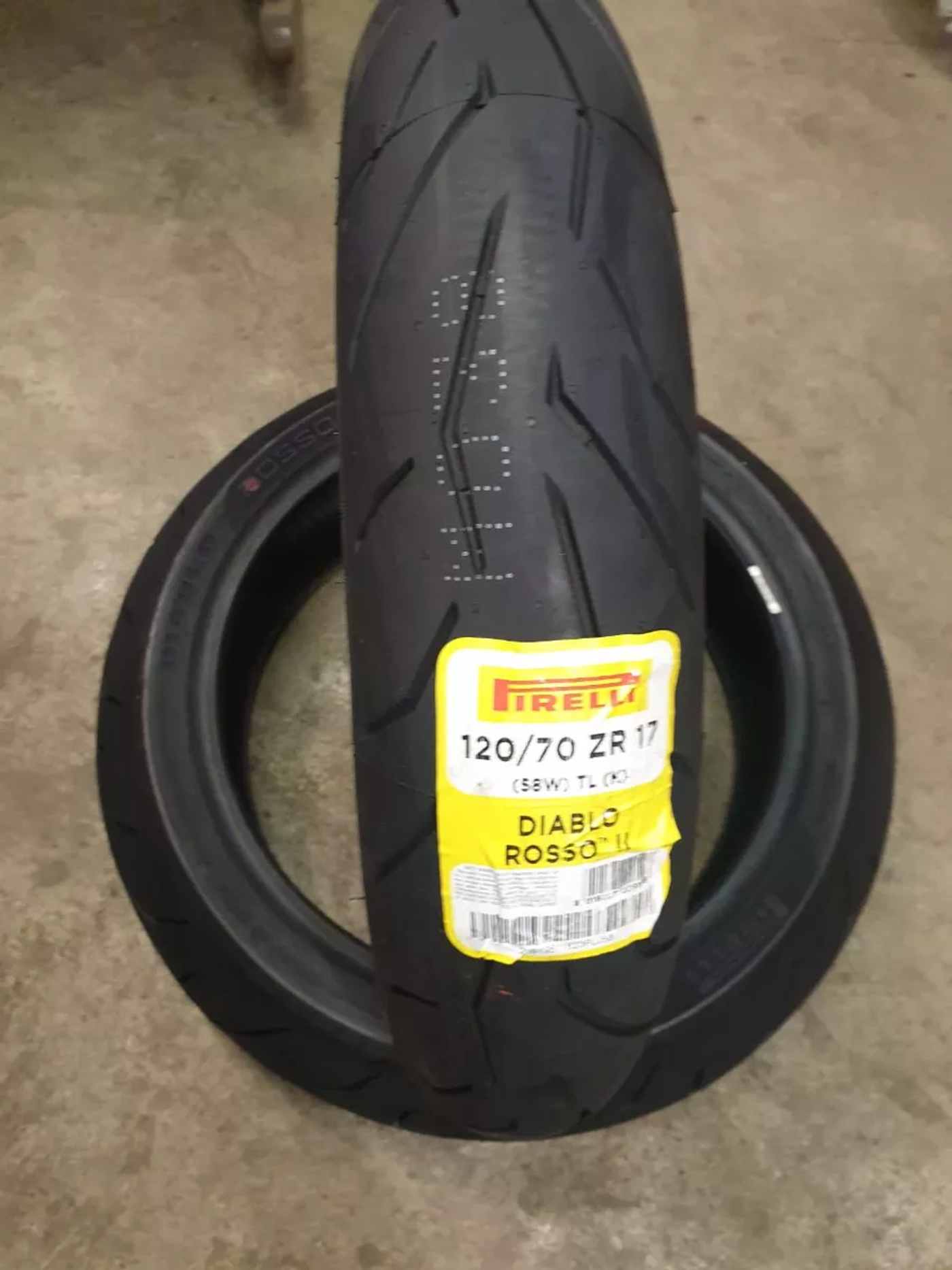 R17 120 70 Pirelli Diablo Rosso II