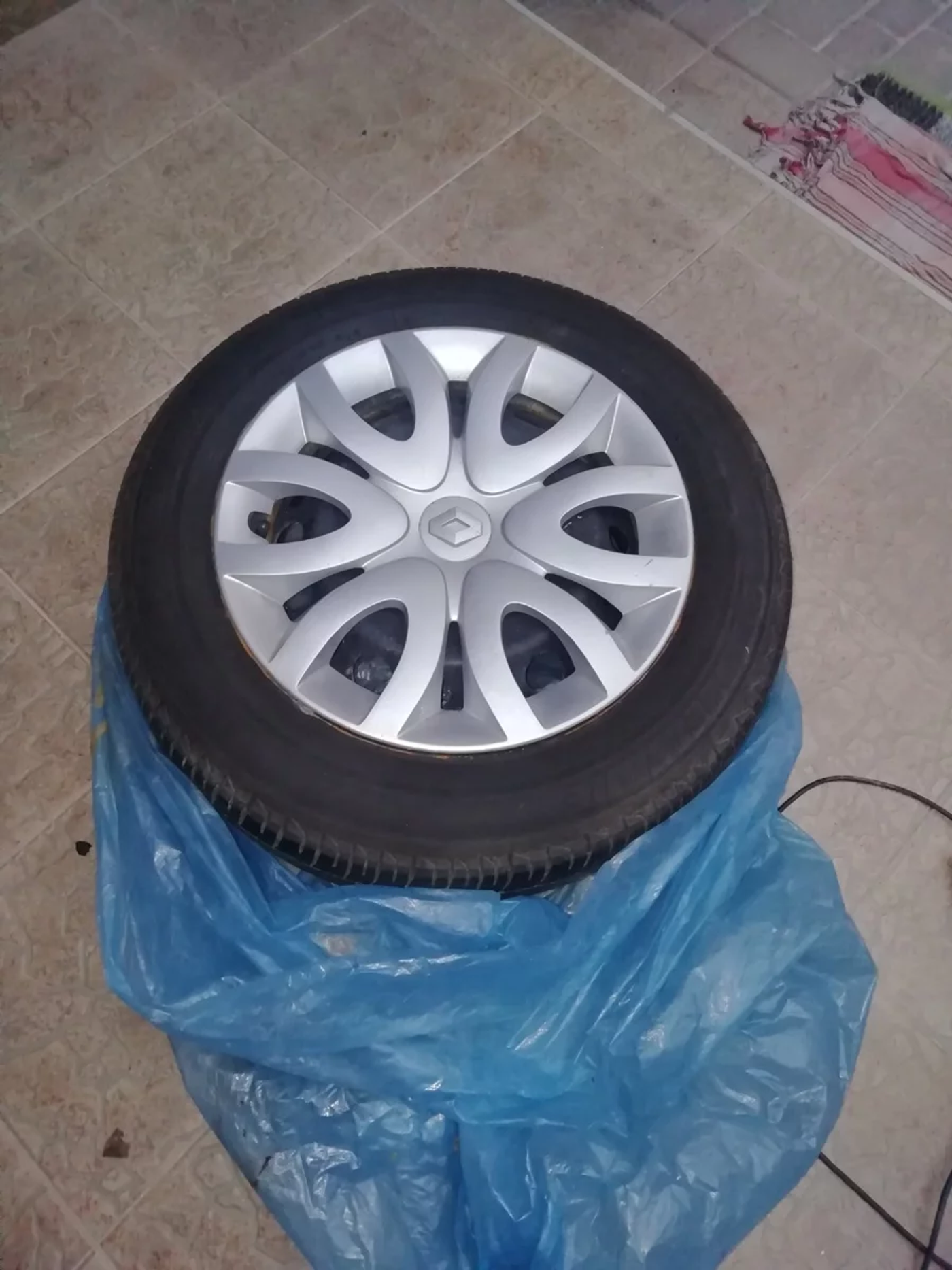 R15 185 65 Bridgestone а