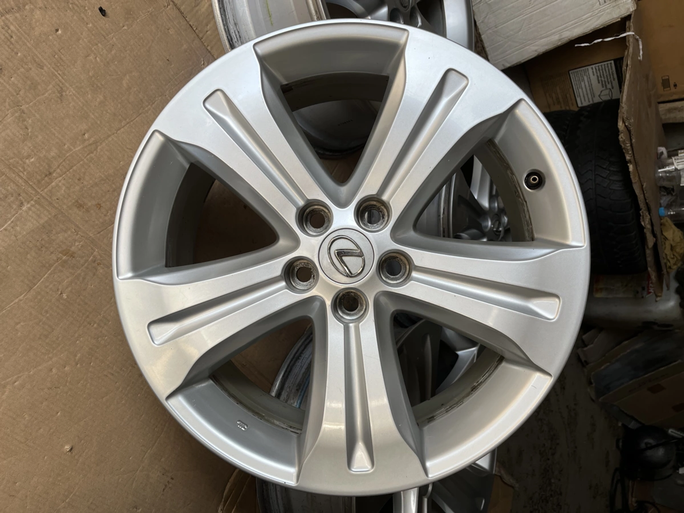7.5xR19 5 114.3 ET35 DIA60.1 к Lexus RX