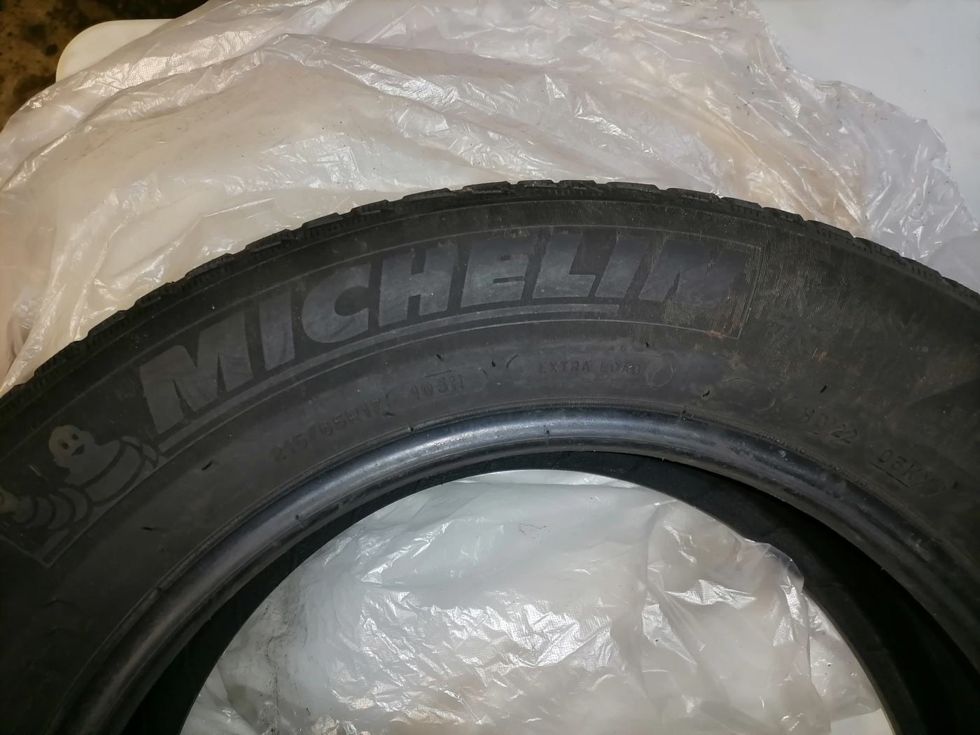 R17 215 65 Michelin Alpin 5